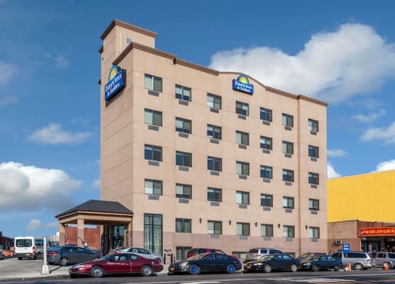 Days Inn & Suites by Wyndham Jamaica JFK Airport 1