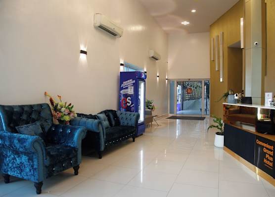 Convenient Grand Plus Hotel Suvarnabhumi 1