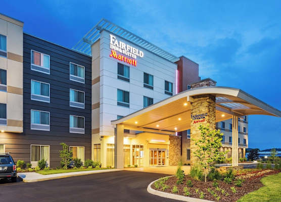 Fairfield Inn & Suites by Marriott Johnson City 1