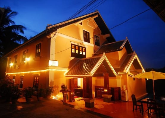 Merry Riverside Hotel 1