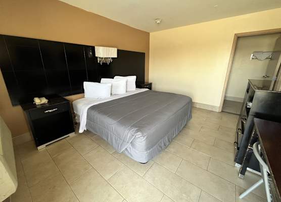 Circle Motor Lodge 1