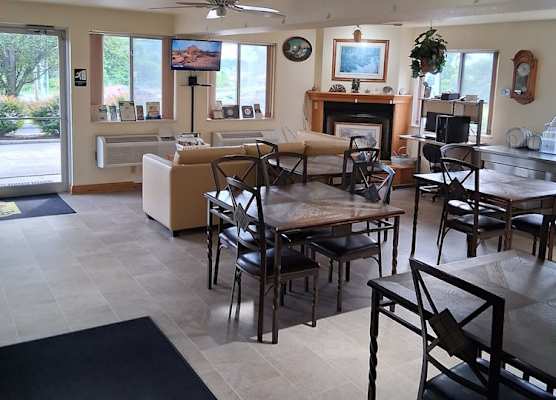 Super 8 by Wyndham West Middlesex/Sharon Area 1