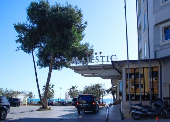 Hotel Majestic 1