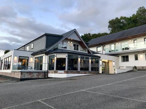 Clan Macduff Hotel 1
