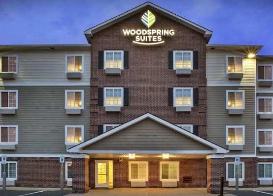 WoodSpring Suites Holland - Grand Rapids 1