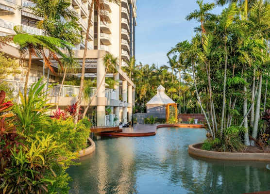 Rydges Esplanade Resort Cairns 1