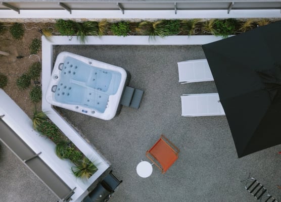 DOMUS GARDEN APARTMENTS 1