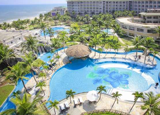Olalani Resort & Condotel 1