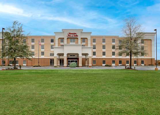 Hampton Inn & Suites Jackson 1