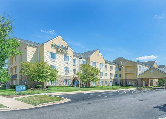 Fairfield Inn & Suites by Marriott Chicago Naperville 1