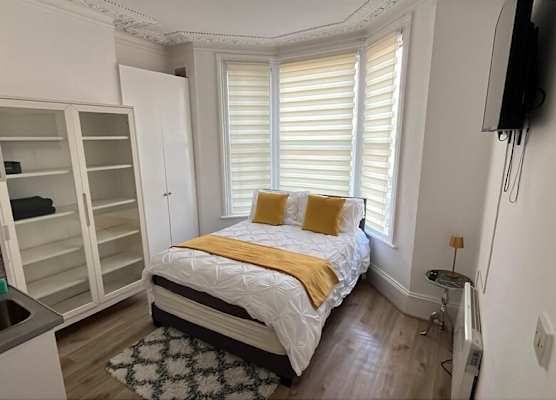Tottenham City Stays (Opposite Seven Sisters Train Station) 1