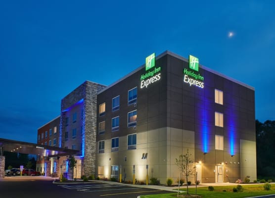 Holiday Inn Express AMHERST - LOCKPORT by IHG 1