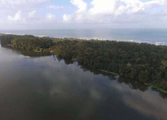 Lirio Lodge 1