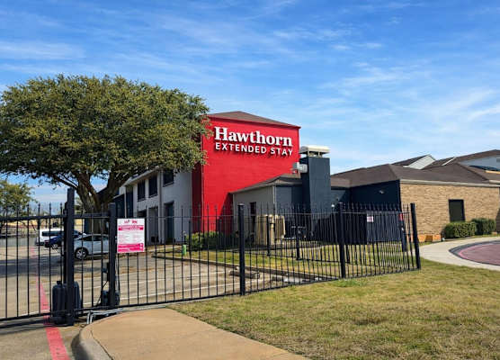 Hawthorn by Wyndham Dallas Love Field Airport 1