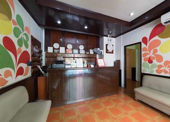 RedDoorz near Walking Street Angeles City 1