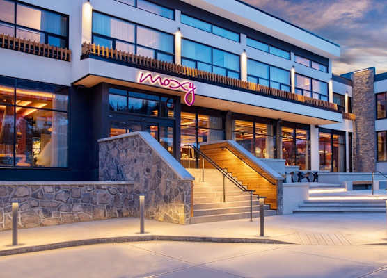 Moxy Banff 1