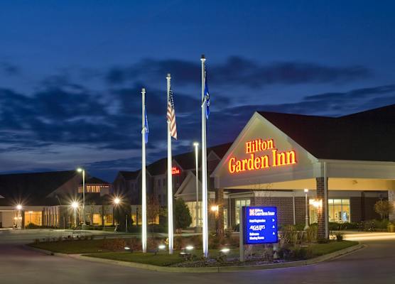 Hilton Garden Inn Milwaukee Northwest Conference Center 1