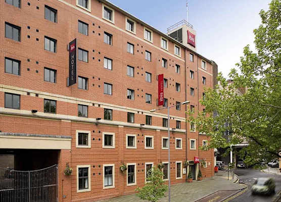 Ibis Sheffield City 1