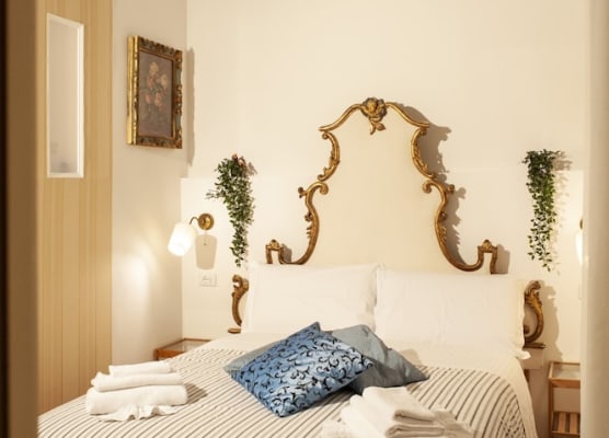 Gran Suite Piazza Maggiore - T&T communications 1