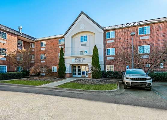MainStay Suites Greensboro 1