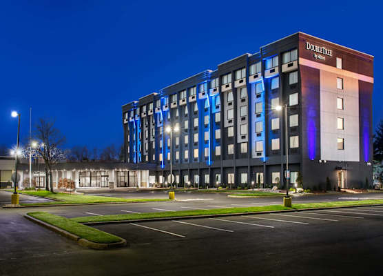 DoubleTree by Hilton Monroe Township Cranbury 1