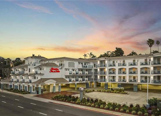 Hampton Inn & Suites Hermosa Beach 1
