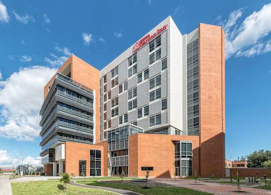 Hilton Garden Inn Bogota Airport 1