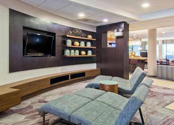 Courtyard by Marriott Clarksville 1