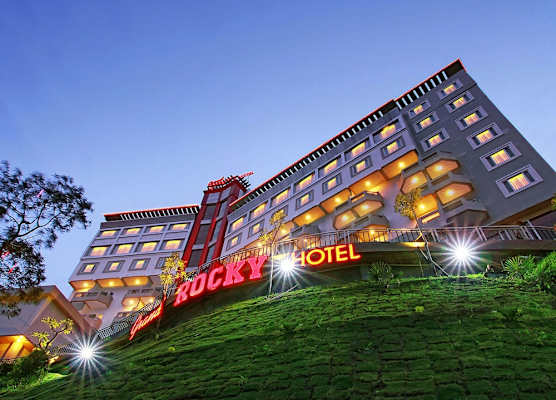Grand Rocky Hotel Bukittinggi 1