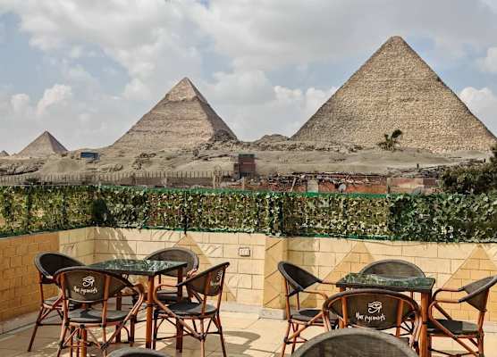 Hur Pyramids Inn 1