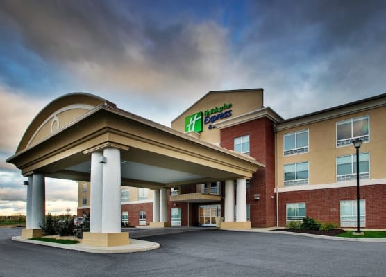 Holiday Inn Express & Suites LANCASTER EAST - STRASBURG by IHG 1