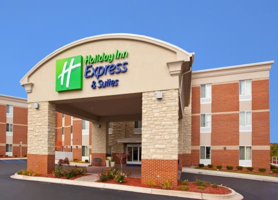 Holiday Inn Express & Suites AUBURN HILLS by IHG 1