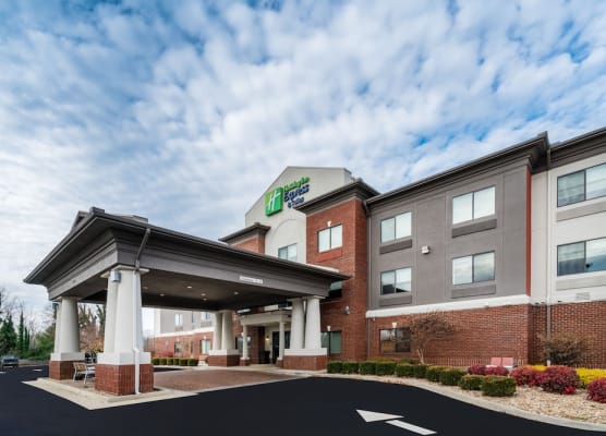 Holiday Inn Express & Suites ROCKY MOUNT/SMITH MTN LAKE by IHG 1