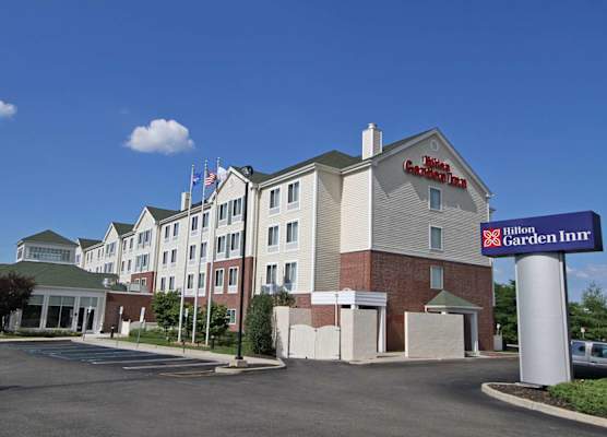 Hilton Garden Inn Westbury 1