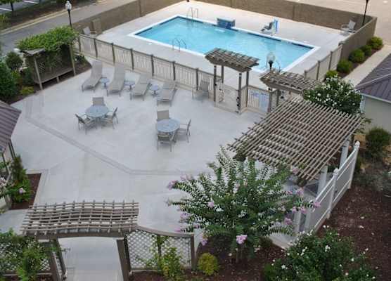 DoubleTree by Hilton Fayetteville 1