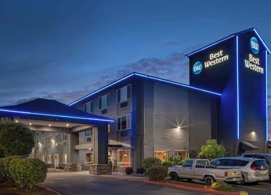 Best Western Cascade Inn & Suites 1