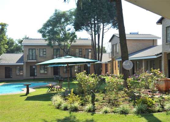 Hoyohoyo Chartwell Lodge 1