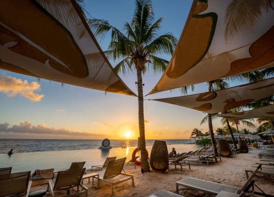 Papagayo Beach Hotel 1