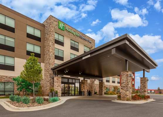 Holiday Inn Express & Suites BRUNSWICK - HARPERS FERRY AREA by IHG 1
