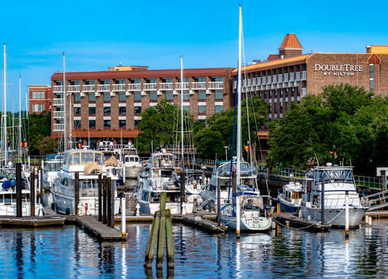 DoubleTree by Hilton New Bern Riverfront 1