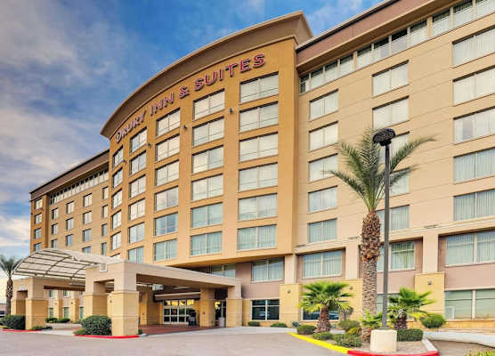 Drury Inn & Suites Phoenix Chandler Fashion Center 1