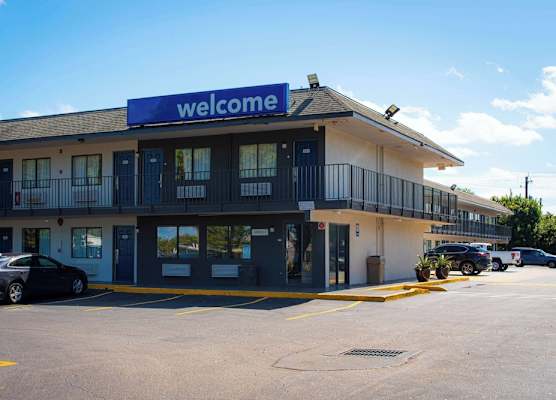Motel 6 Lantana, FL 1