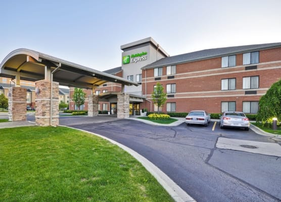 Holiday Inn Express ROMULUS / DETROIT AIRPORT by IHG 1