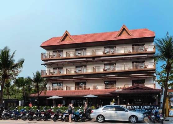 Jomtien Boathouse 1