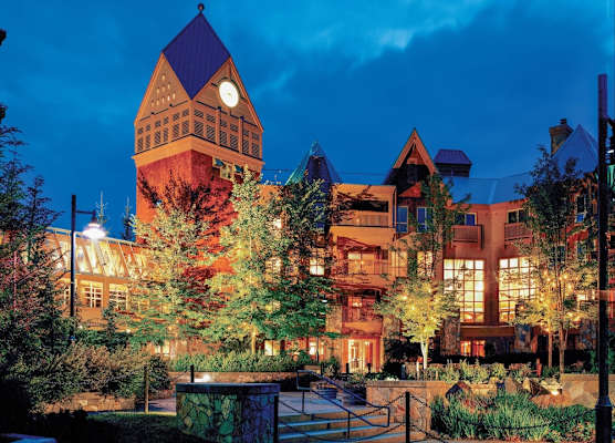 Hilton Grand Vacations Club Whistler 1