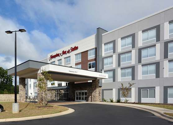 Hampton Inn & Suites Charlotte North I 485 1