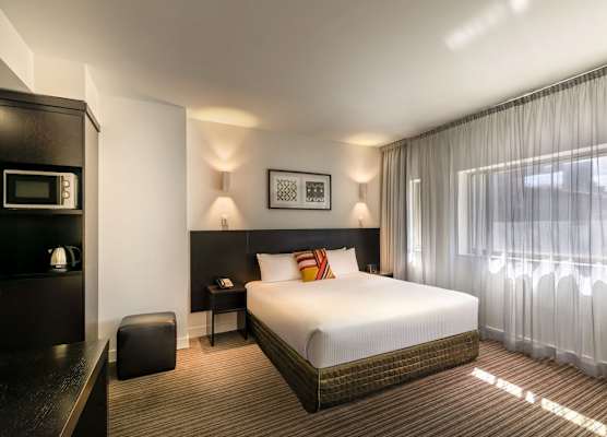 Causeway 353 Hotel 1