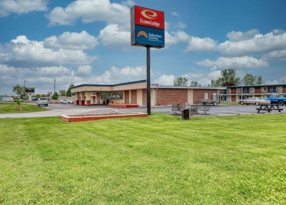 Suburban Studios Neenah-Appleton 1