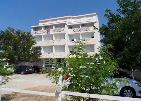 Villa Galeb Pag - at the main Beach 1