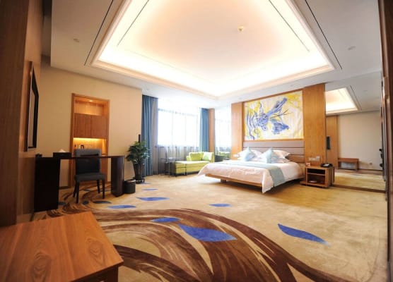 Ramada by Wyndham Taixing 1